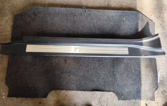 Audi TT Mk1 Front sill trim cover 8N8853491B