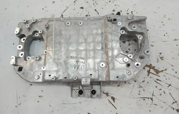 Engine mount bracket