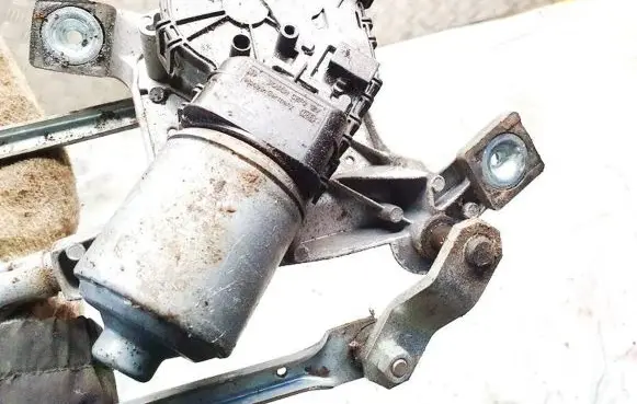 Ford Mondeo MK IV Wiper motor 0390241633 7s71-17508-aa