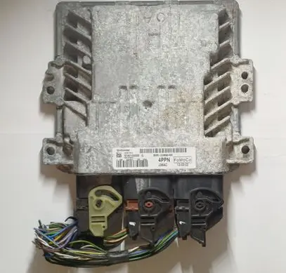 Ford Focus Engine control unit/module BV6112A650NN S180133036G