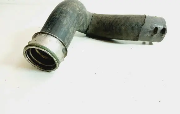 Audi Q7 4L Intercooler hose/pipe 7L6145738A