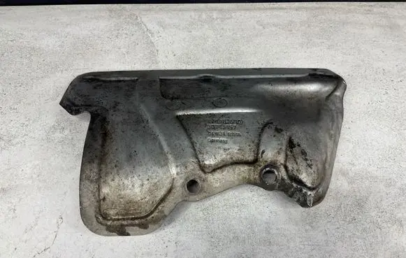 Volvo XC70 Exhaust heat shield 30713157