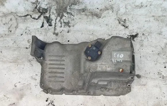 BMW 5 E60 E61 Oil sump 11137803071