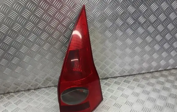 Renault Megane II Rear/tail lights 8200142683