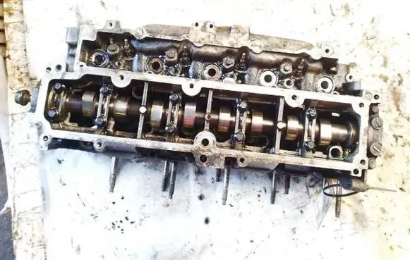 Ford Focus Engine head 