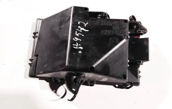 Mazda CX-7 Fuse box cover eg2166767 k7425