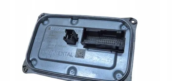 Mercedes-Benz C AMG W205 Voltage converter/converter module 