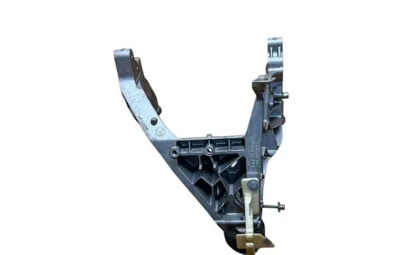 BMW 5 GT F07 Steering rack mounting bracket 668719