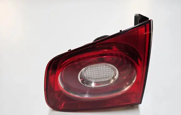 Volkswagen Tiguan Tailgate rear/tail lights 5N0945094B