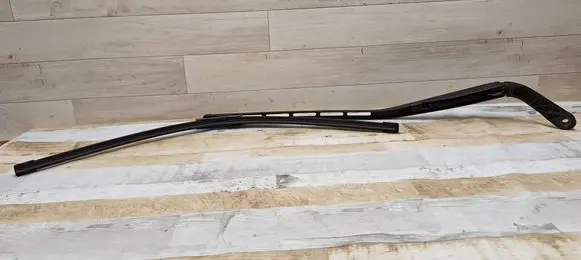 Citroen C4 I Front wiper blade arm 9650103880