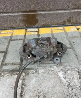 Land Rover Discovery Sport Front brake caliper 1080077 F662