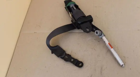 Volvo S60 Front seatbelt 30662993