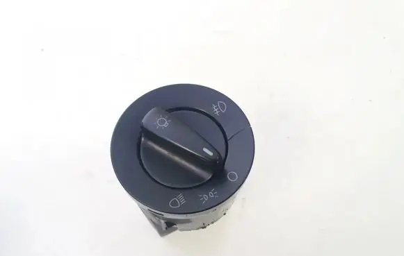Volkswagen Golf IV Light switch 1c0941531