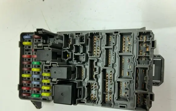 Honda Civic Fuse module 3820BS6AG000