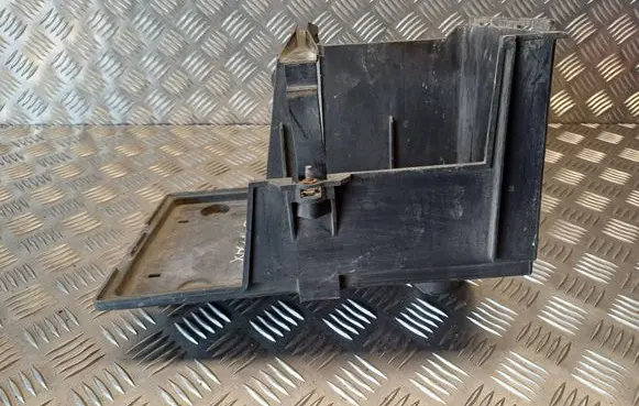 Ford Focus C-MAX Battery tray 3M5110723B 3M5110723BP