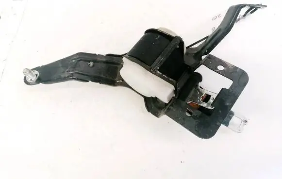 Mazda 5 Middle seatbelt (rear) 