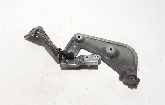 BMW X6 G06 Fender mounting bracket 7472595