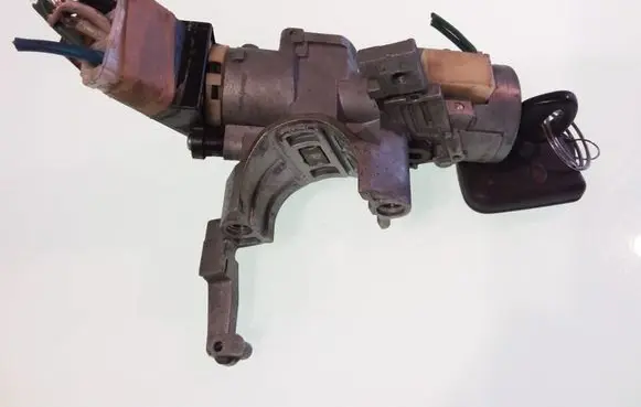 Mazda Xedos 6 Ignition lock SL28