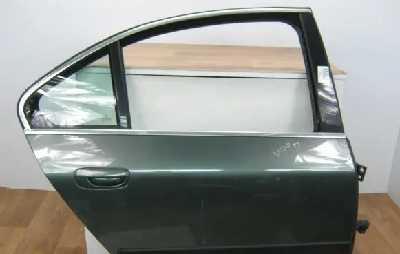 Peugeot 607 Rear door