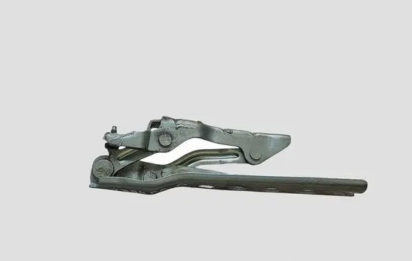 Skoda Octavia Mk2 (1Z) Engine bonnet/hood hinges 1Z0823302C