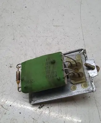 Audi 80 90 S2 B4 Heater blower motor/fan resistor 8A0959263B
