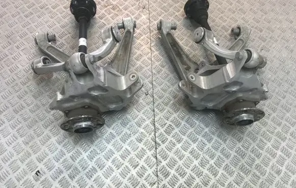 Mercedes-Benz AMG GT R190 C190 Stub axle 