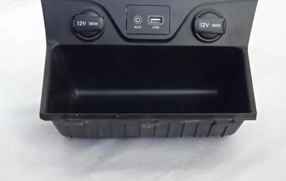 Hyundai Tucson LM Glove box 84630-D70604X