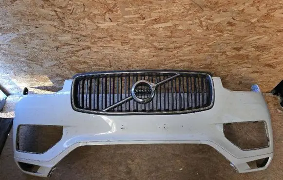 Volvo XC90 Front bumper 31690641