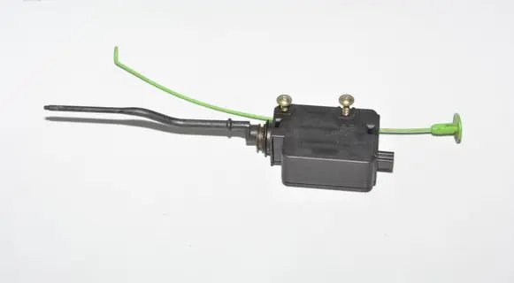 Fuel tank cap lock motor