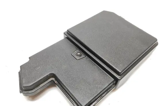 Renault Megane IV Fuse box cover 243127929R 3057001