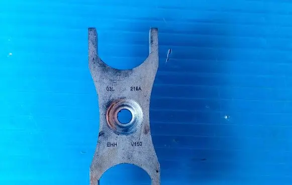 Volkswagen Crafter Fuel Injector clamp holder 03L216A