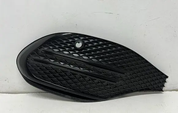 Front bumper lower grill