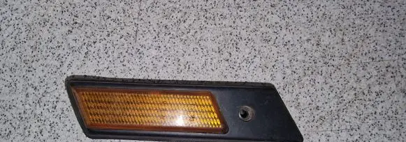 BMW 3 E36 Front fender indicator light 1378013