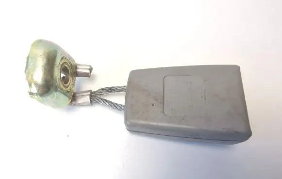 Audi A8 S8 D3 4E Rear seatbelt buckle 4E0857740A