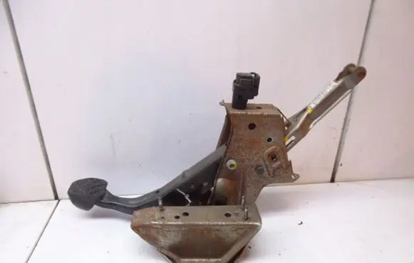 Seat Ibiza III (6L) Brake pedal 6Q1721058BA