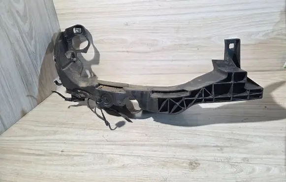 BMW 3 E92 E93 Headlight/headlamp mounting bracket 7227926 15857711