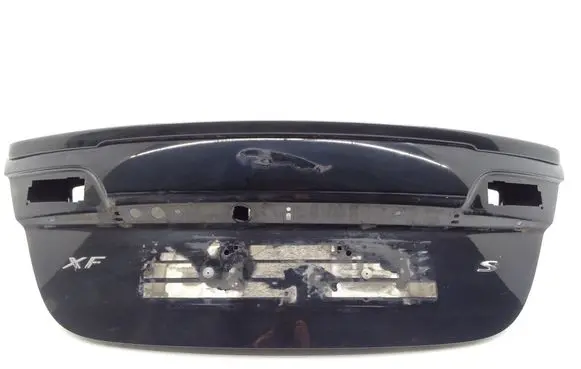 Jaguar XF X250 Tailgate/trunk/boot lid F40626