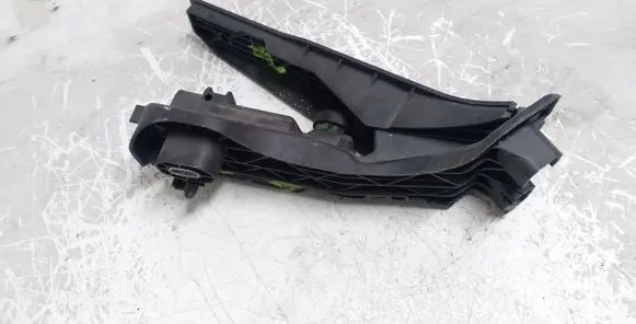 Volkswagen Jetta V Accelerator throttle pedal 1K1723503L 6PV00860001