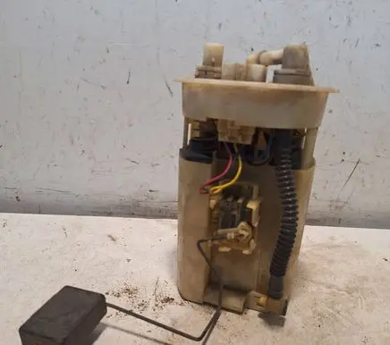 Mitsubishi Space Star In-tank fuel pump MR385532 1019615681