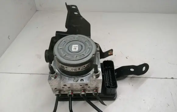 Mitsubishi Outlander ABS Pump 4670A992