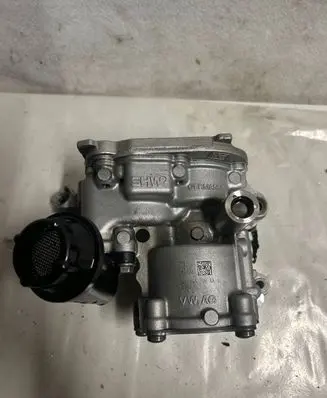 Audi A4 S4 B9 8W Oil pump 04L145208AA
