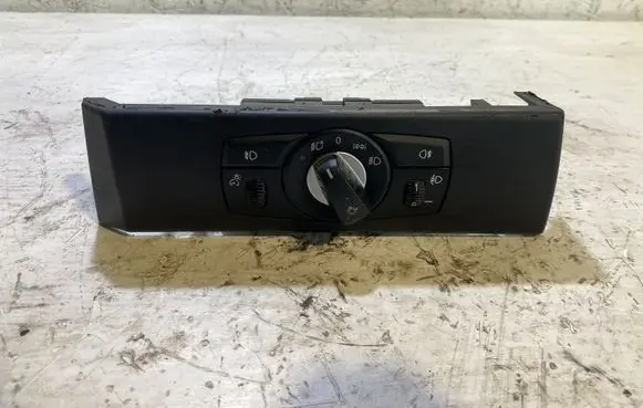 BMW 5 E60 E61 Light switch 6988566 33295001 30080610466800