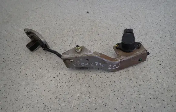 Nissan X-Trail T30 Pedal assembly 