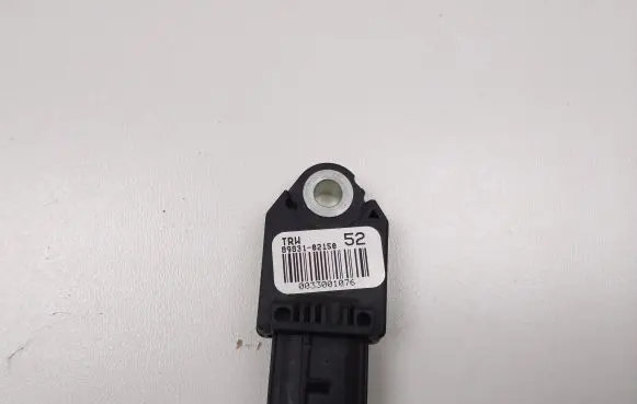 Toyota Auris E180 Airbag deployment crash/impact sensor 8983102150