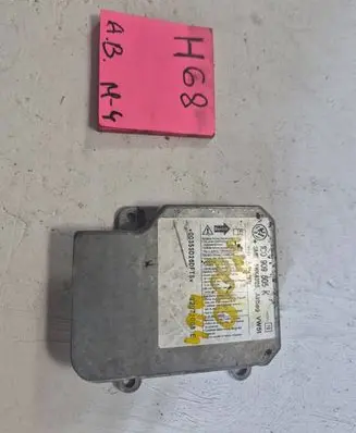 Volkswagen Golf IV Airbag control unit/module 1C0909605K