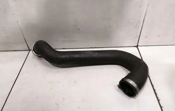 Mercedes-Benz CLS AMG C219 Engine coolant pipe/hose A2115014482
