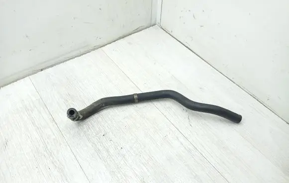 Mercedes-Benz C W204 Engine coolant pipe/hose