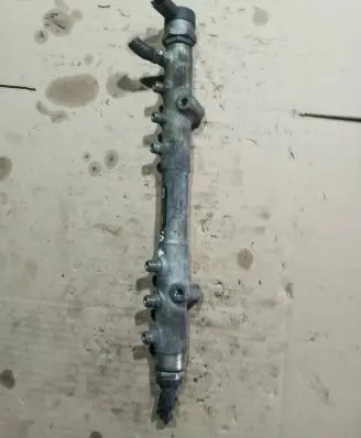 Volvo S80 Fuel main line pipe 30757146 0445215023 001459L