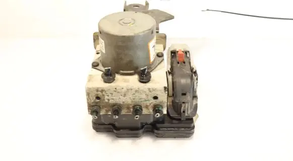 Hyundai i30 ABS Pump 61589-45200