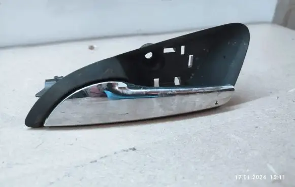 Rear door interior handle